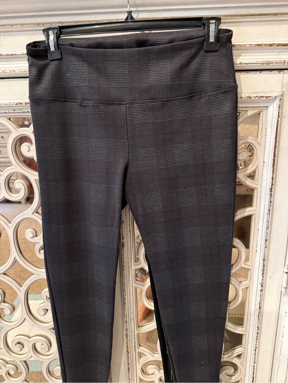 Zenana Outfitters Black Plaid Ponte Leggings
